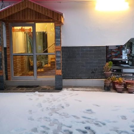 Aman Inn Dharamshala Exteriör bild