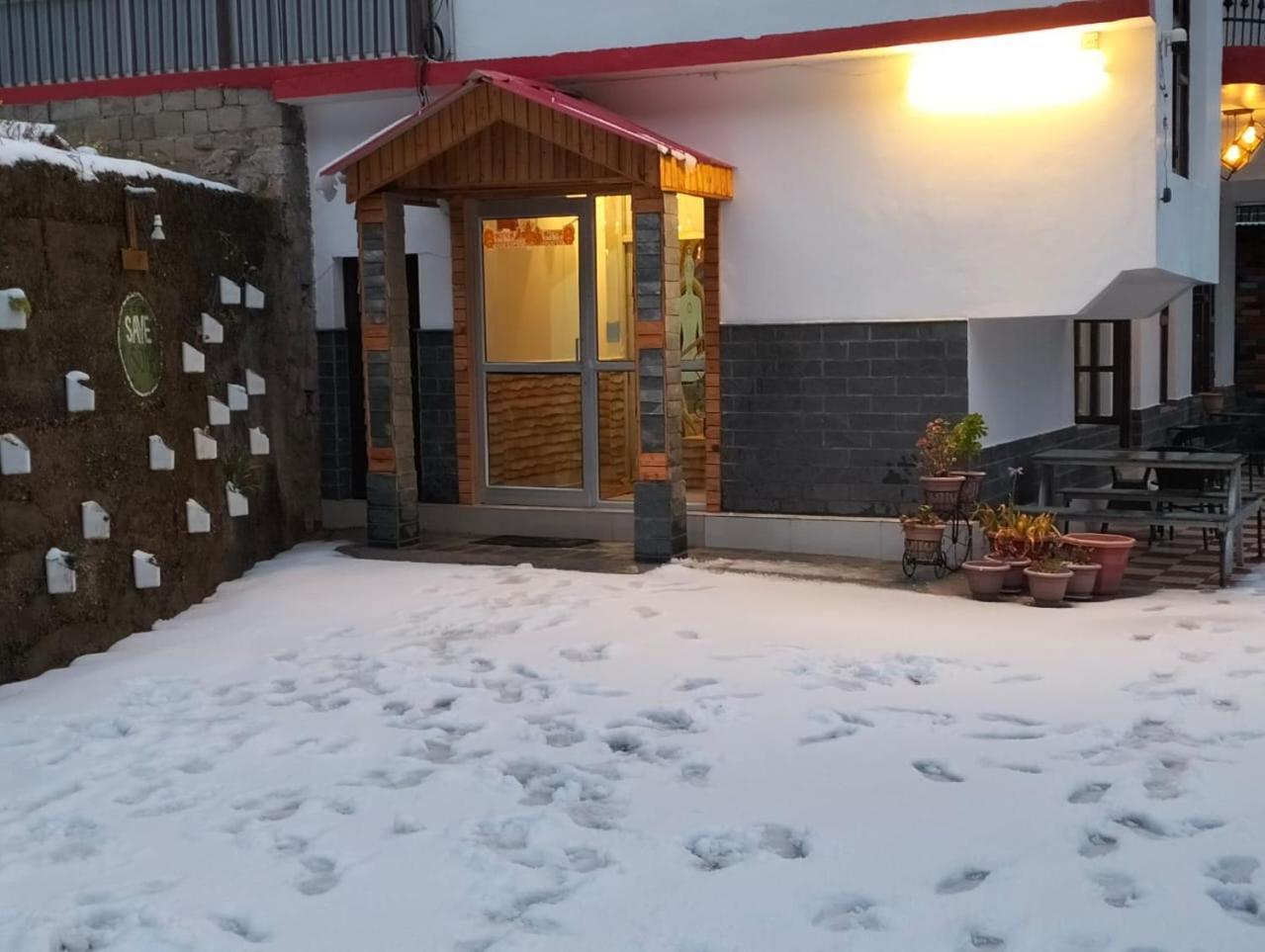 Aman Inn Dharamshala Exteriör bild
