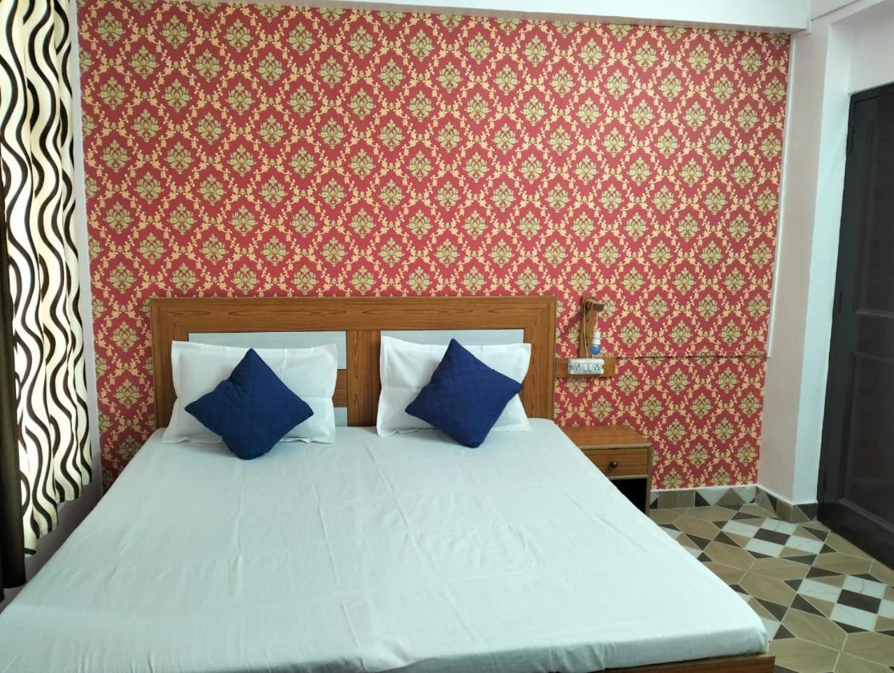 Aman Inn Dharamshala Exteriör bild
