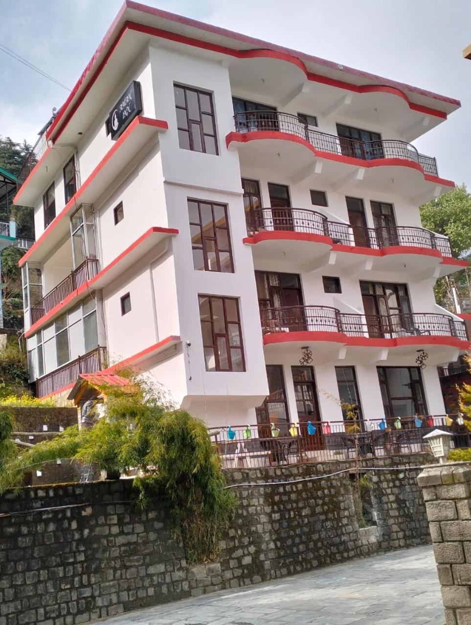 Aman Inn Dharamshala Exteriör bild