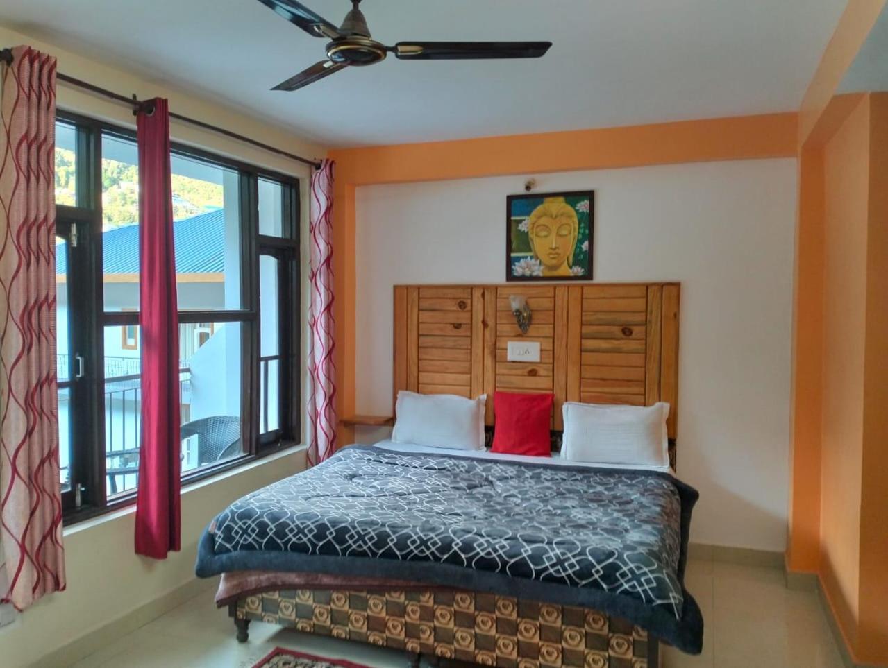 Aman Inn Dharamshala Exteriör bild