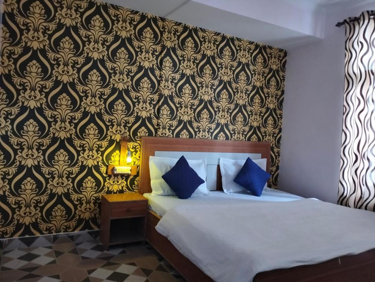 Aman Inn Dharamshala Exteriör bild